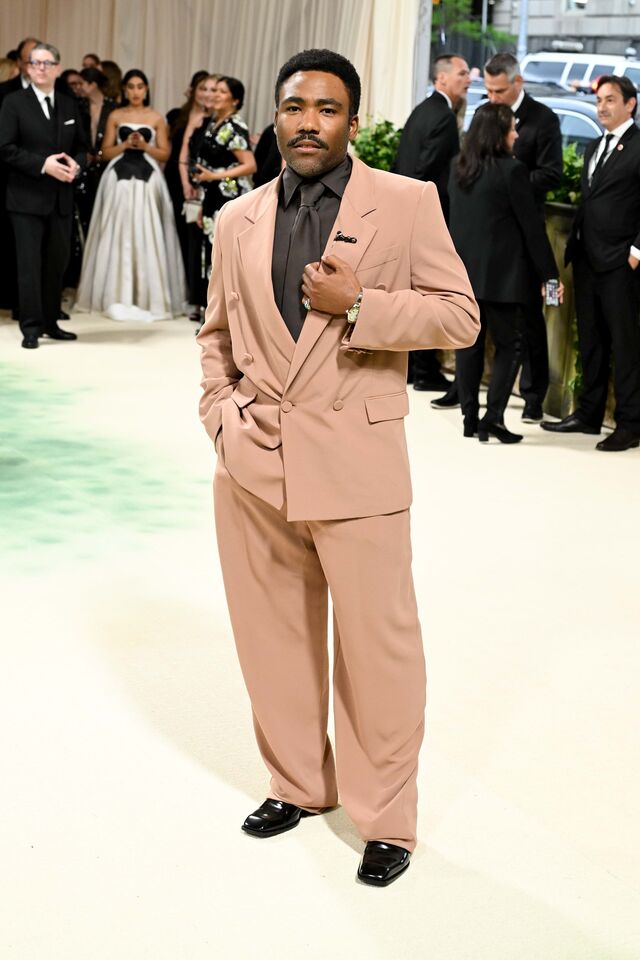 Donald Glover em Saint Laurent.