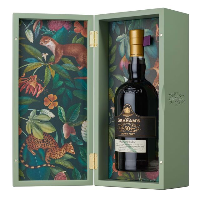 As ilustrações da autoria de Mariana Rodrigues que "refletem alguns dos mais raros elementos da fauna e flora da paisagem do Vale do Douro".