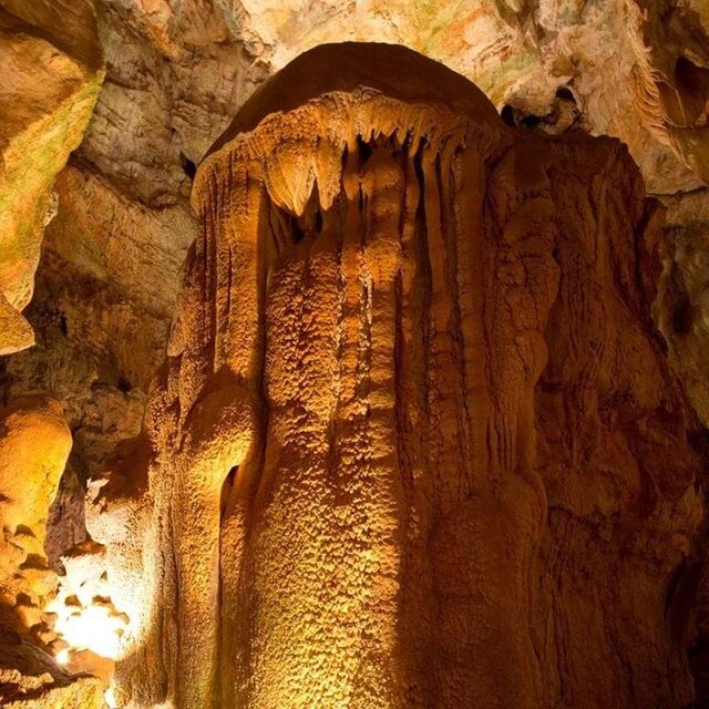 As de Santo António foram inclusivamente uma das primeiras a serem exploradas turisticamente, pouco tempo de pois de terem sido descobertas acidentalmente, em 1955.