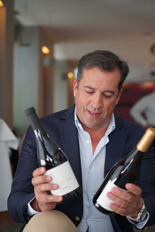 Lançamento dos vinhos.