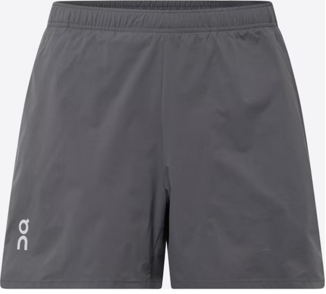 Calções On Essential, €69,95.