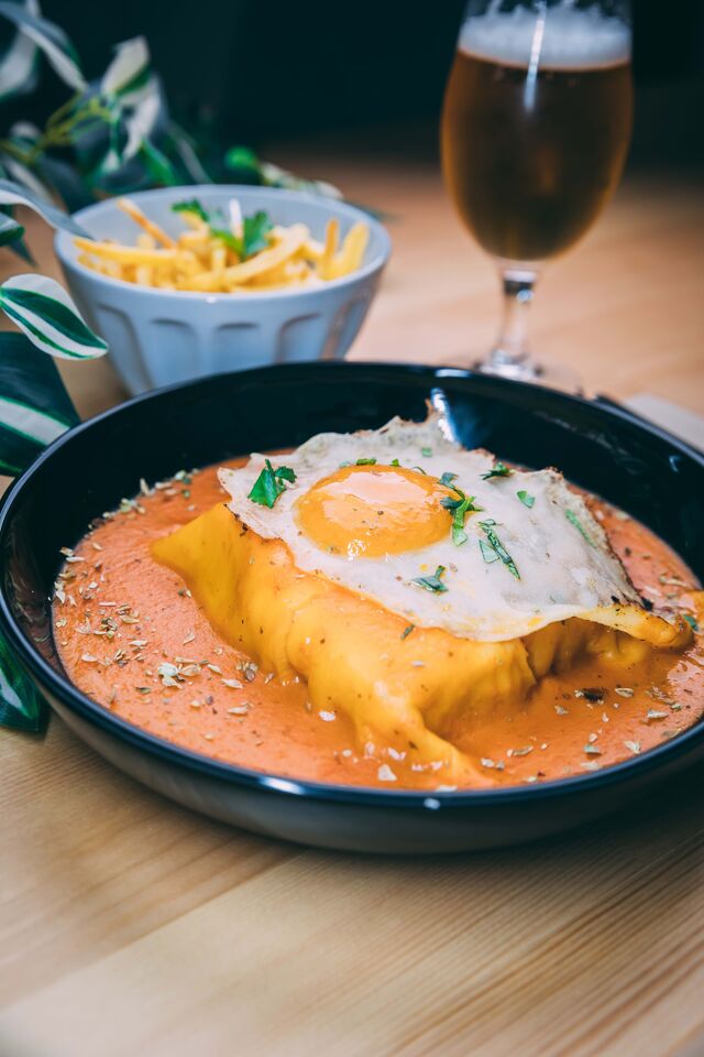 Francesinha.