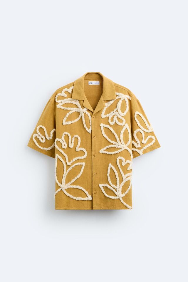 Camisa, €39,95, Zara.