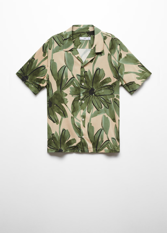 Camisa, €22,99, Mango.