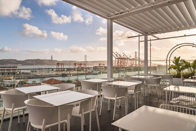 O restaurante tem uma vista deslumbrante.