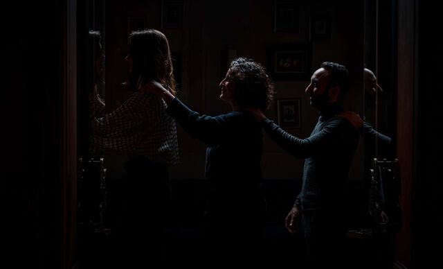Os convidados serão conduzidos por uma equipa de profissionais com limitação visual, transformando o jantar numa experiência profundamente introspectiva e de partilha.