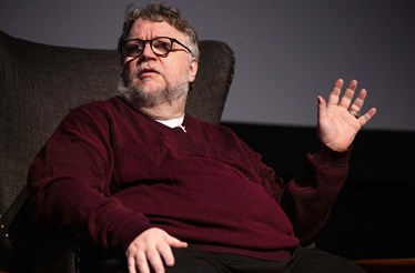 Guillermo del Toro apanha um susto na Escócia