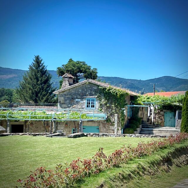De Lisboa à Quinta de Couselo são cinco horas de viagem.