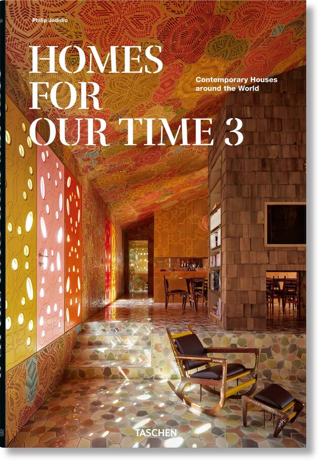 O terceiro volume de "Homes for Our Time" revela casas que estão na vanguarda da inovação, onde a tecnologia desempenha um papel crucial desde o design até à construção.