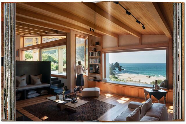 Mais do que uma simples coleção de belas casas, este novo lançamento celebra a criatividade e a inovação que estão a moldar a arquitetura residencial no século XXI.