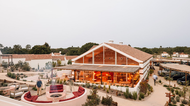 O restaurante Maroto é, por si, uma boa razão para ir ao Independente Comporta. Lá está, o conceito é de partilha e só saem coisinhas boas daquela cozinha.