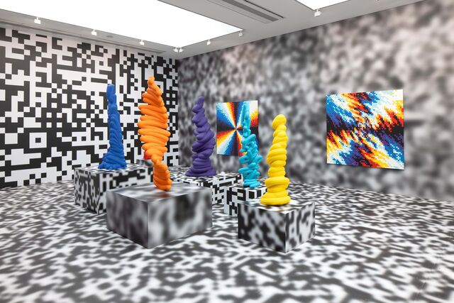 Obras de Pantone na exposição "Beyond the Streets", na Saatchi Gallery, em Londres