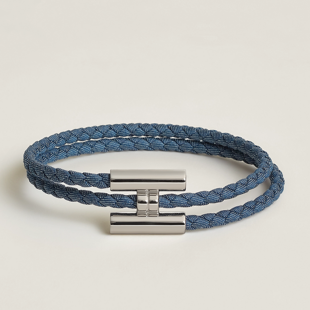 Pulseira  Tournis Tresse Jean, €390, Hermès.