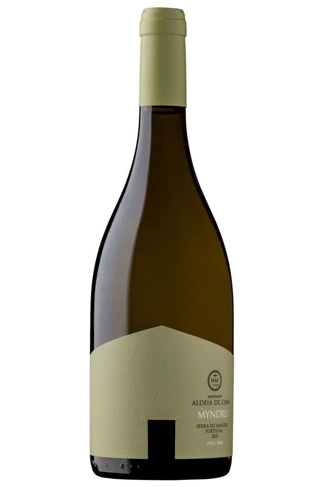 Herdade Aldeia de Cima Myndru Branco 2022 (€37,50). Tinto 2021 (€70).