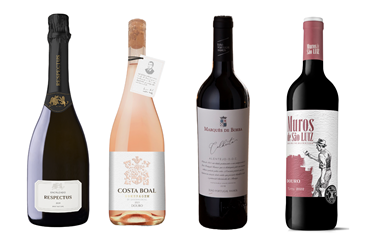 Quatro vinhos e as suas histórias. Um espumante do Dão, um rosado duriense, dois tintos que vêm das mesas do Alentejo e do Douro 