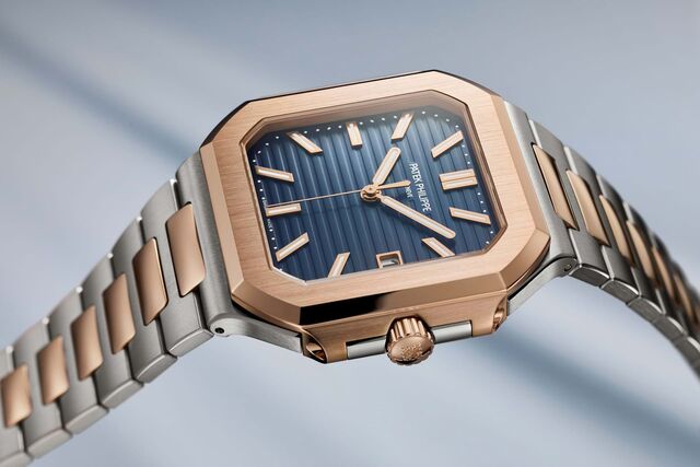 Ref. 5821/`AR-001, em ouro rosa e aço inóxidável, materiais raros na marca.
