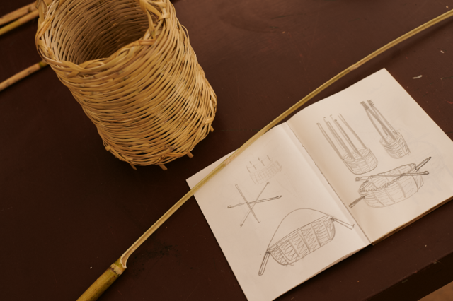 Através dos objetos finais é possível ler a história das gerações que passaram o seu conhecimento para que este não se perca em diálogo com a inovação dos designers.