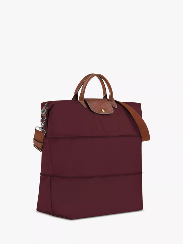 Carteira Le Pliage Original Travel, €240, Longchamp.