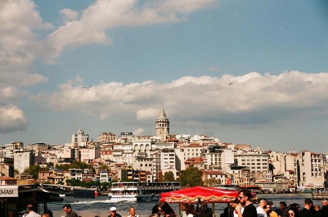 A última cidade no pódio é Instambul, na Turquia.