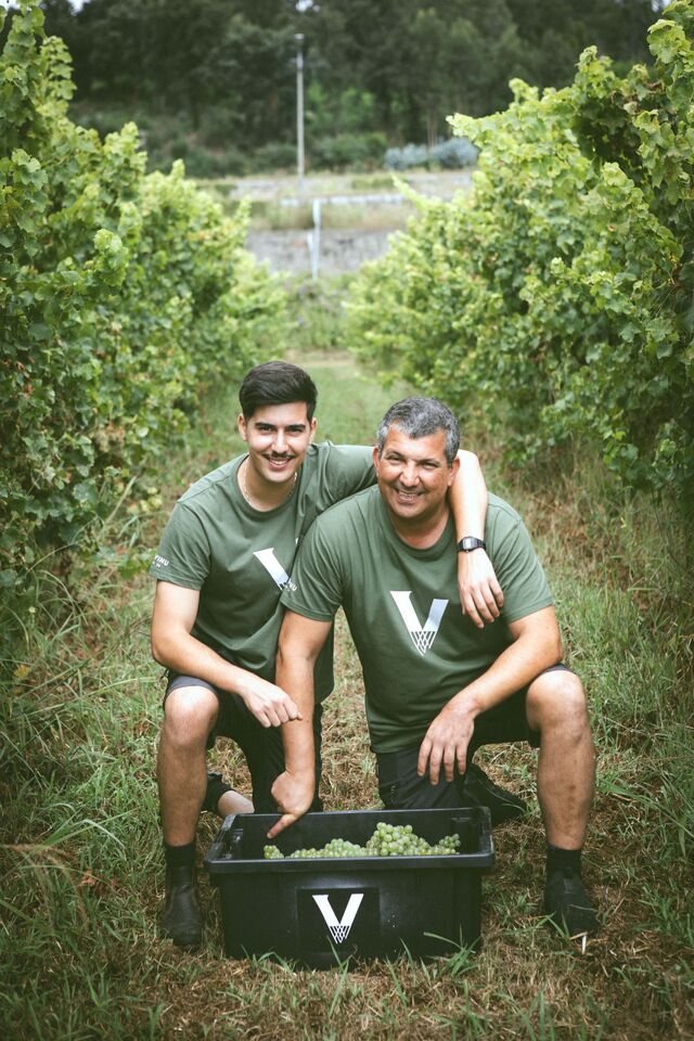 "Foi a primeira adega que tinha um enólogo, na altura não havia, que era o engenheiro Amândio Galhano, uma das grandes figuras do vinho verde."