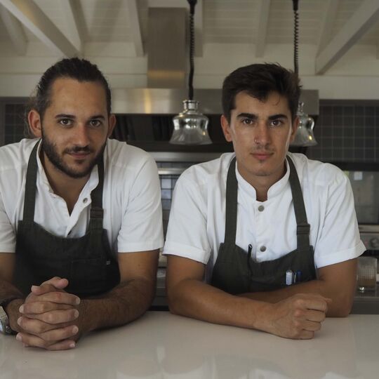 Bioma dos Açores a duas mãos. Como um português e um argentino transformaram as suas conversas num restaurante