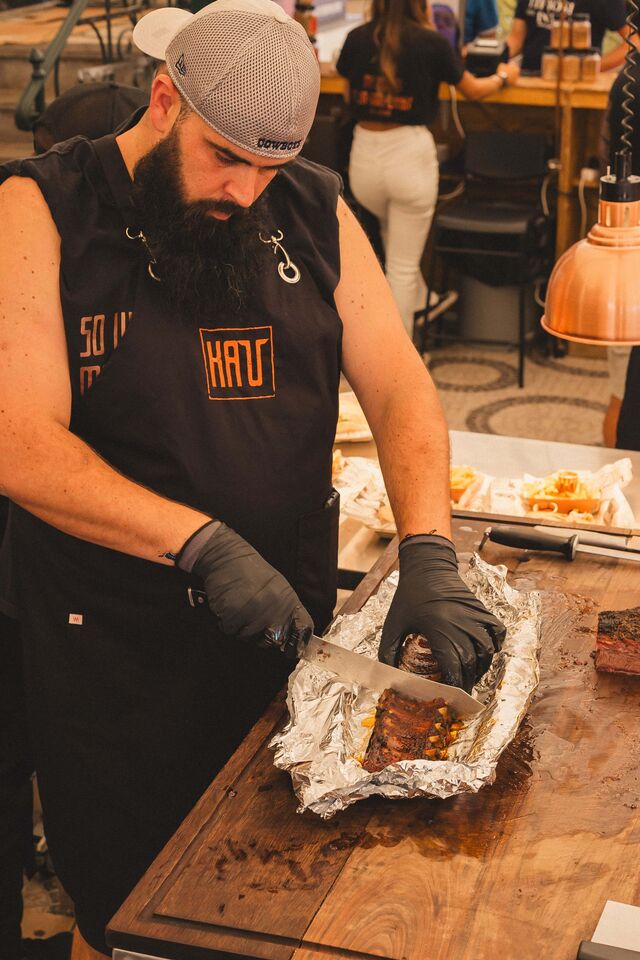 No dia 24 de novembro, o Gunpowder recebe Rui Matias, do Kau, um restaurante aberto desde maio deste ano de barbecue texano.