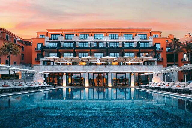 O hotel europeu e mediterrâneo mais romântico é o Grande Real Villa Itália Hotel & Spa.