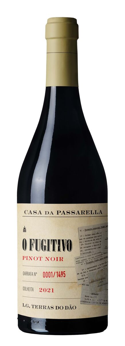 O Fugitivo Pinot Noir 2021. Uma edição limitada a 1495 garrafas numeradas. Preço 30 euros