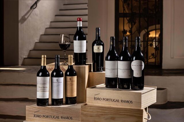 "Levo. Vinhos que me apetece provar com mais calma em casa, por exemplo."