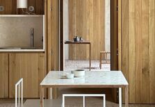 Uma mesa de taberna pelo arquiteto Manuel Aires Mateus
