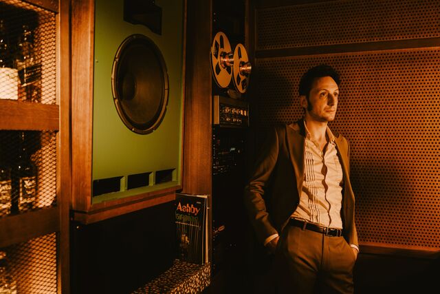 2024-12-10_15_38_18 Samuel Úria_CS (foto de Joana Linda) 4.jpg