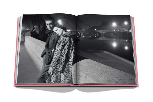 Uma ode à cidade dos amantes, aqui com Romy Schneider e Alain Delon à beira do Sena