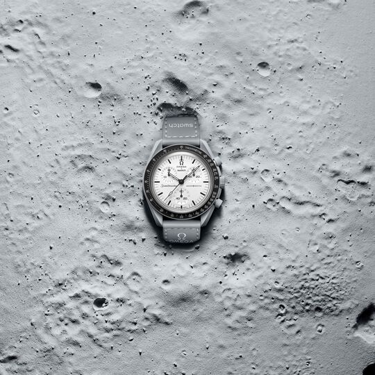 O tributo da Swatch ao Omega que foi à Lua