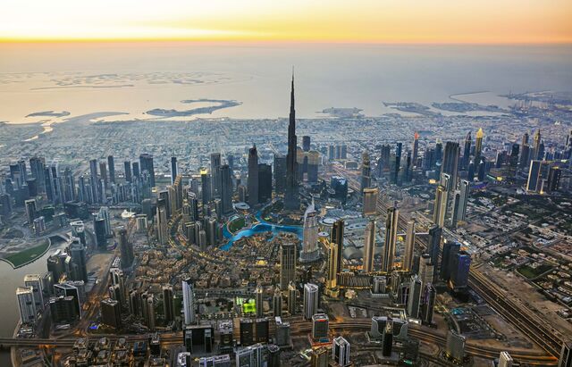 Vista aérea do Burj Khalifa e arredores