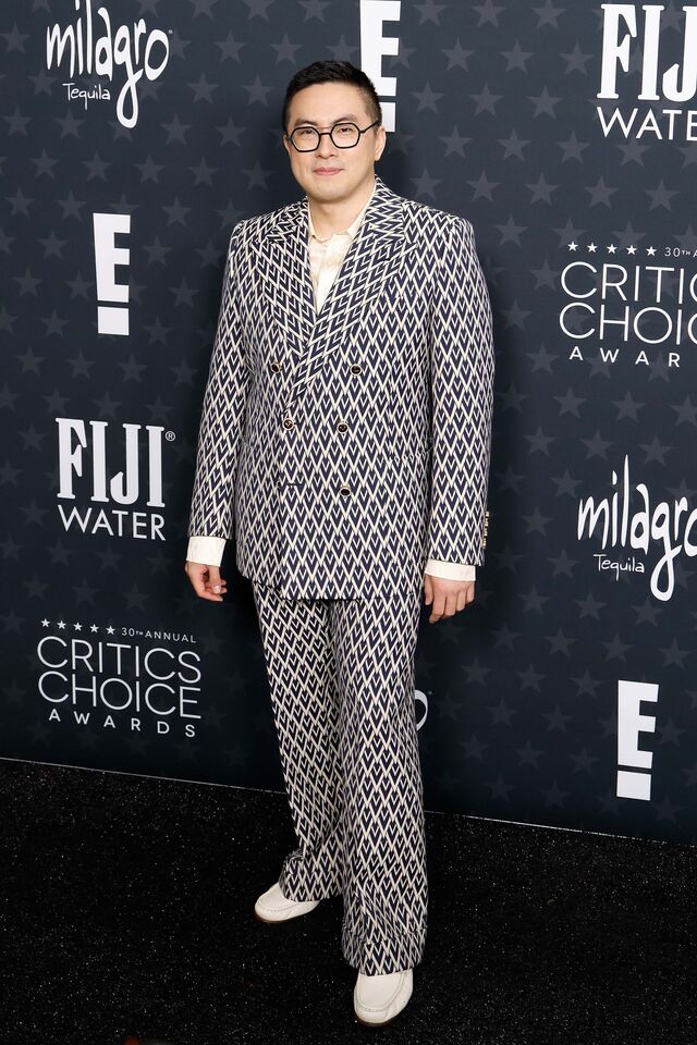 Bowen Yang em Valentino