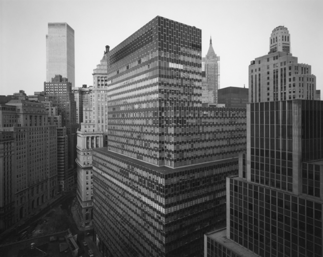 Vista do Battery Plaza, cidade de Nova Iorque, 1975. Gelatina de prata, 19,4 x 24,5 cm
