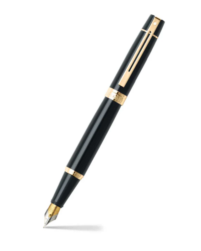 Sheaffer, Glossy Black S300 9325 with Gold Tone Trim, €126,18.