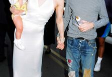 Famosas Levi's de Kurt Cobain em exposição depois de leilão histórico