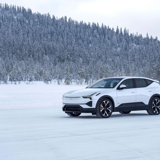 Polestar oferece desconto a quem queira trocar o seu Tesla