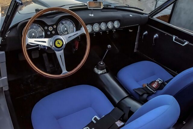 1959 Ferrari 250 GT LWB Scaglietti California Spider Competizione