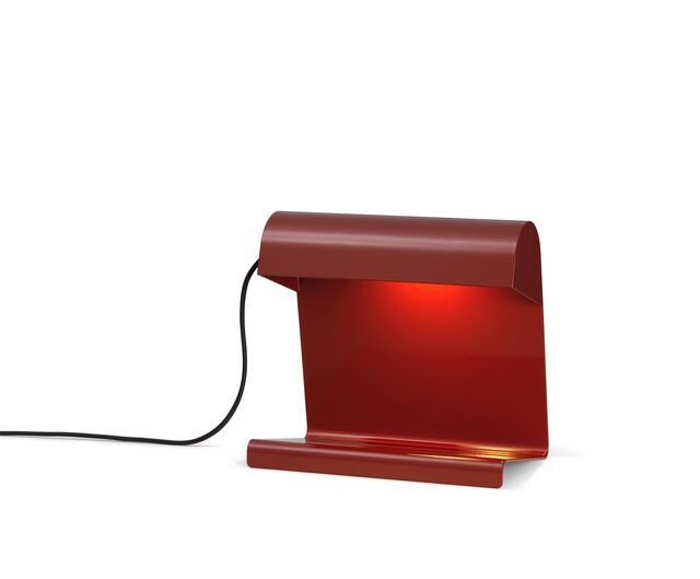 Iluminária Lampe de Bureau, Vitra, €299,90. 