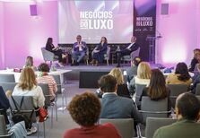 Investimentos do luxo: vinho, imobiliário e arte