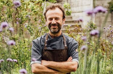 Foi na casa onde nasceu que Nacho Manzano abriu um restaurante com três estrelas Michelin