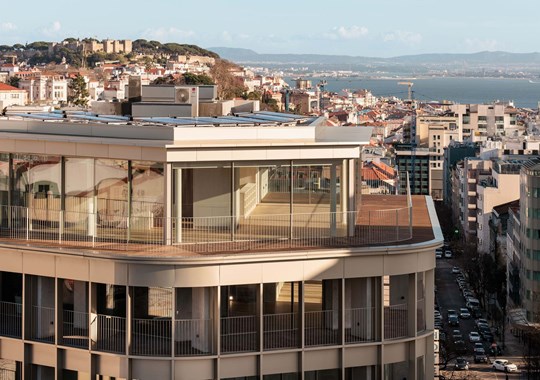 QuartoSala requalifica apartamento, no edifício BOW