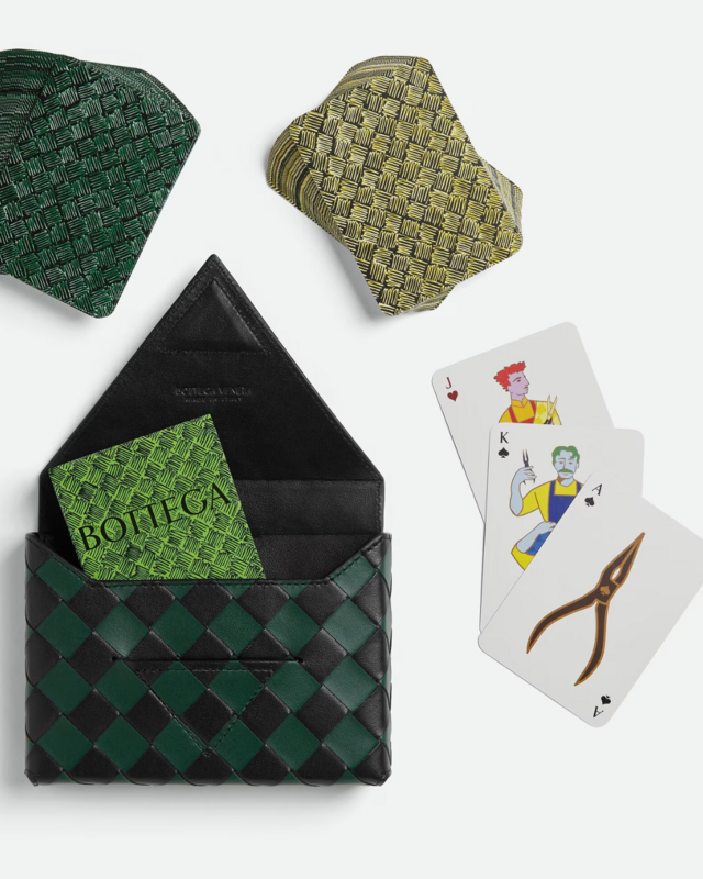 Bottega Veneta, Baralho de cartas, €590.