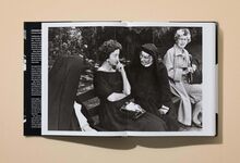 Livro. Mais de seis décadas de fotografias de Ralph Gibson