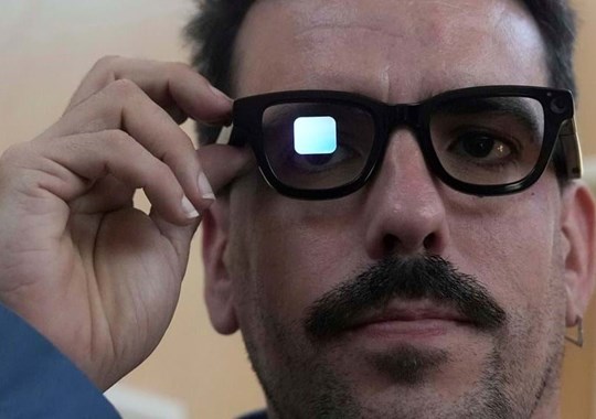 Google fecha acordo com Kering Eyewear