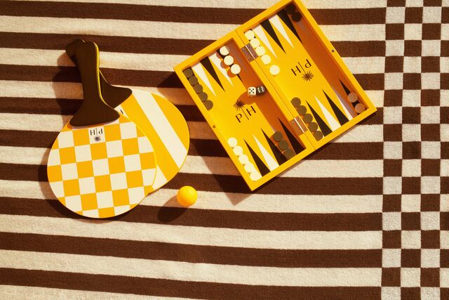 Jogos de praia da coleção Palm Heights x H&M HOME