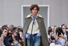 Jonathan Anderson reescreve os códigos da Dior