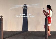 Novo mural de Banksy em Marselha